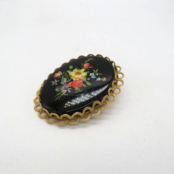 Vintage Floral Transfer Print Brooch 1.5" Black Gold Tone Scalloped Edge Pin - Picture 6 of 9